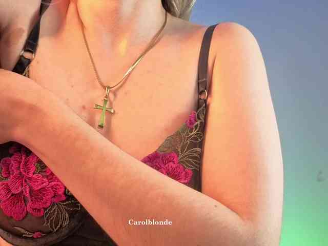 Carolblonde webcam