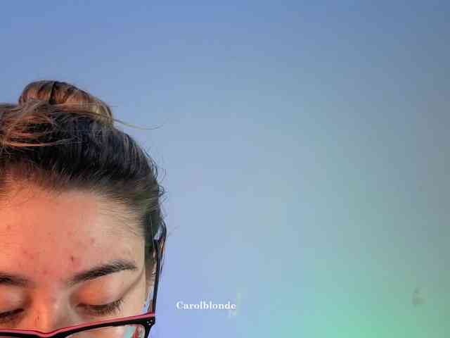 Carolblonde webcam