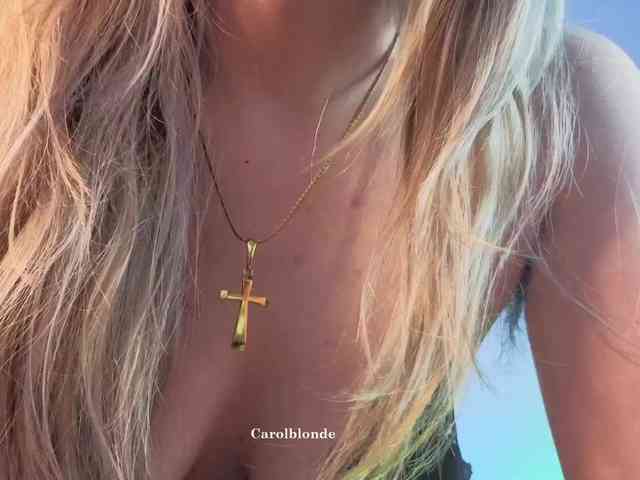 Carolblonde webcam