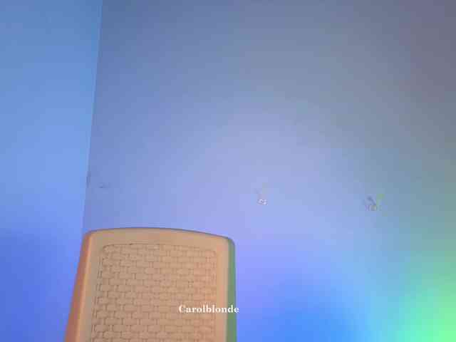 Carolblonde webcam