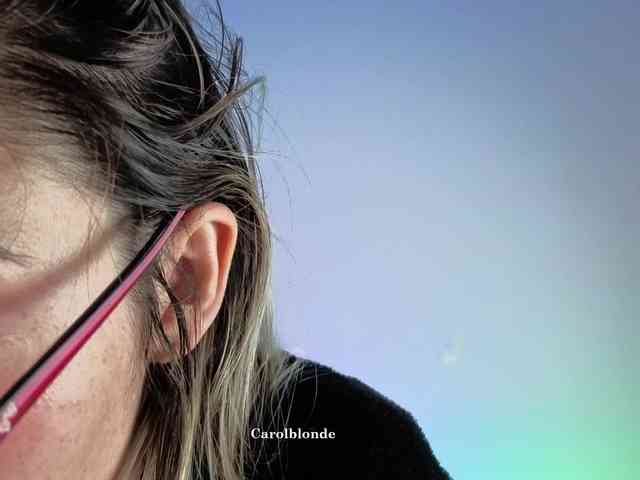 Carolblonde webcam