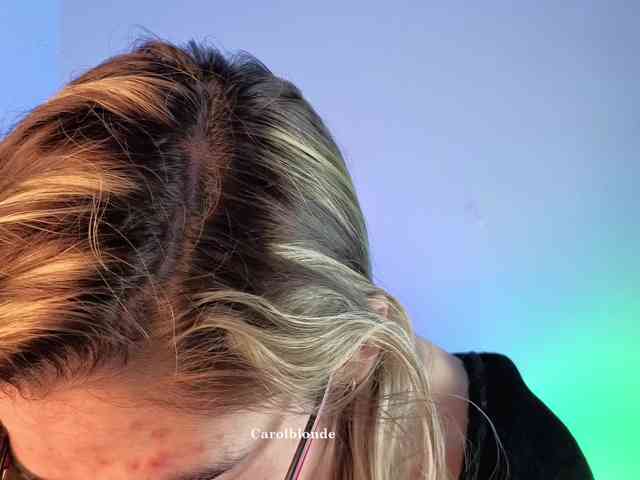 Carolblonde webcam