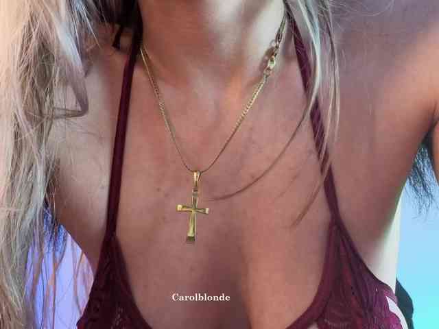 Carolblonde webcam
