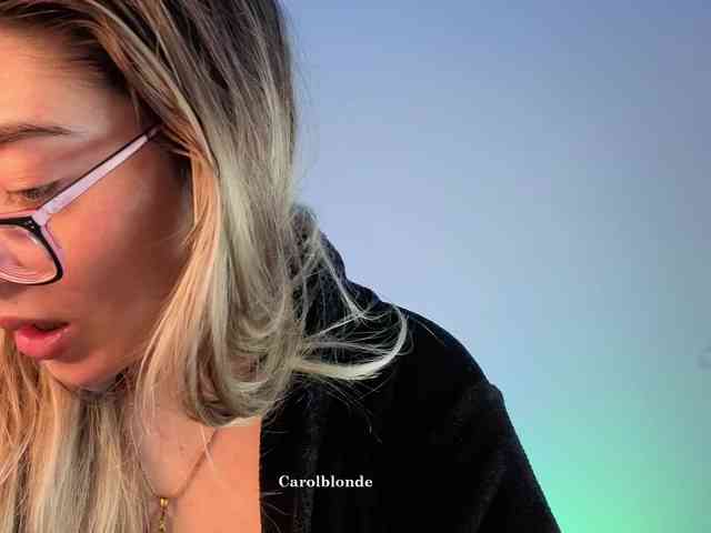 Carolblonde webcam