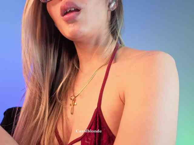 Carolblonde webcam