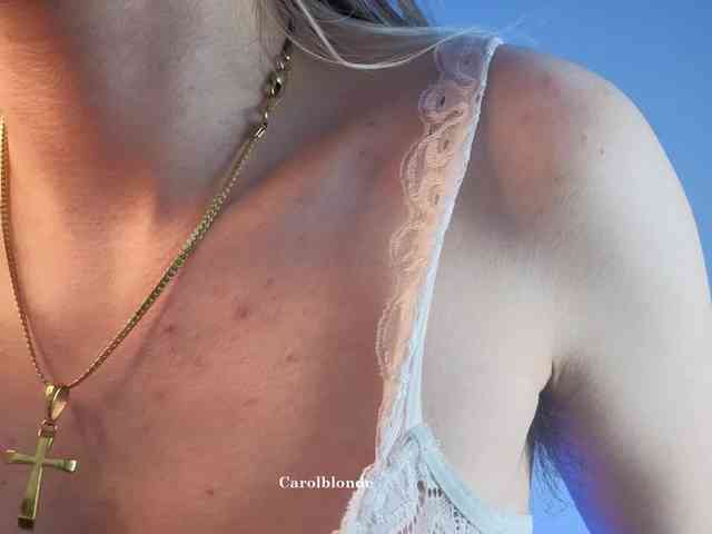 Carolblonde webcam