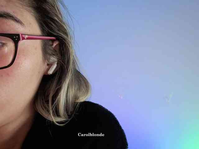 Carolblonde webcam