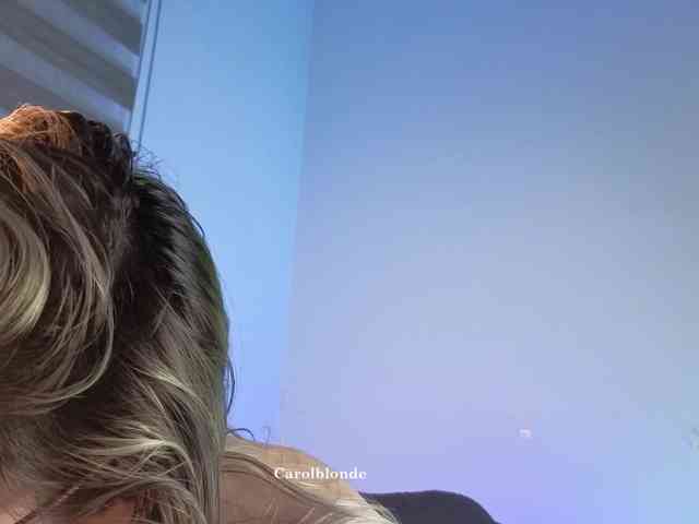 Carolblonde webcam