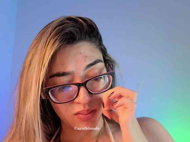 Carolblonde webcam