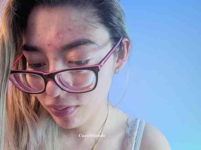 Carolblonde webcam