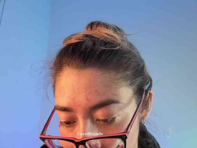 Carolblonde webcam