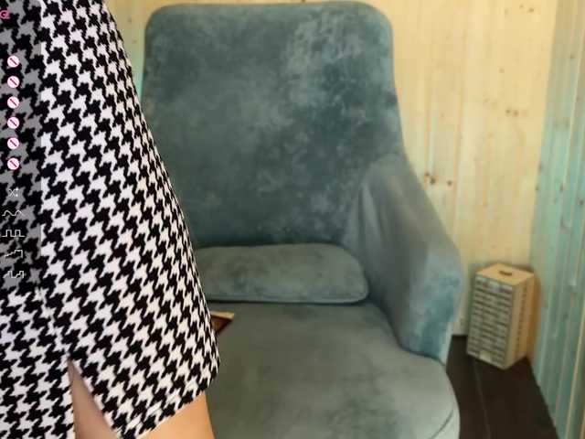Feramonaa live cam on BongaCams