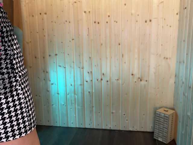 Feramonaa live cam on BongaCams