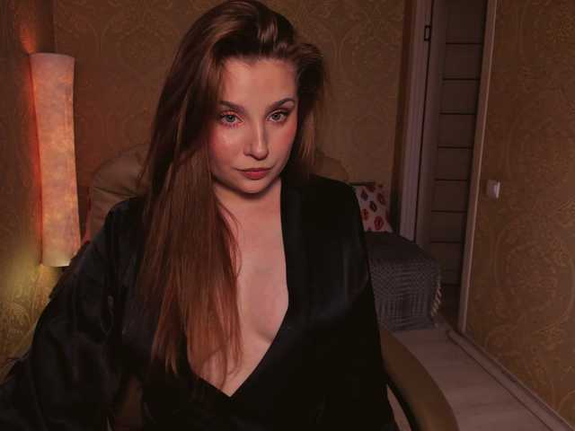 Esmeerrr's BongaCams show and profile