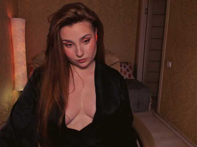 Esmeerrr's BongaCams show and profile
