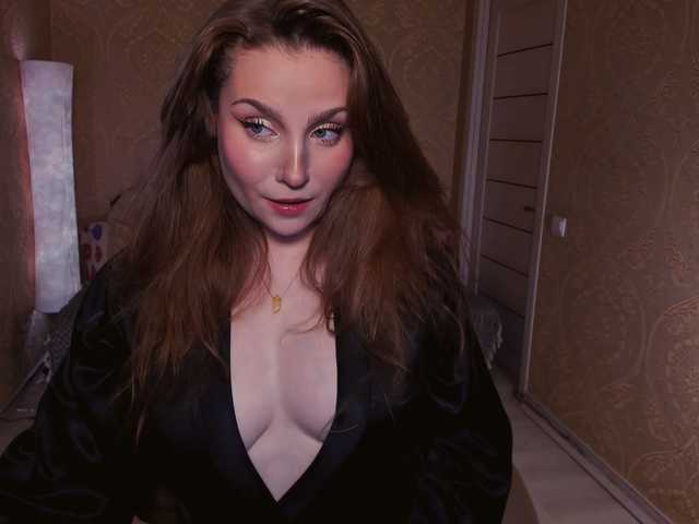 Esmeerrr live webcam show