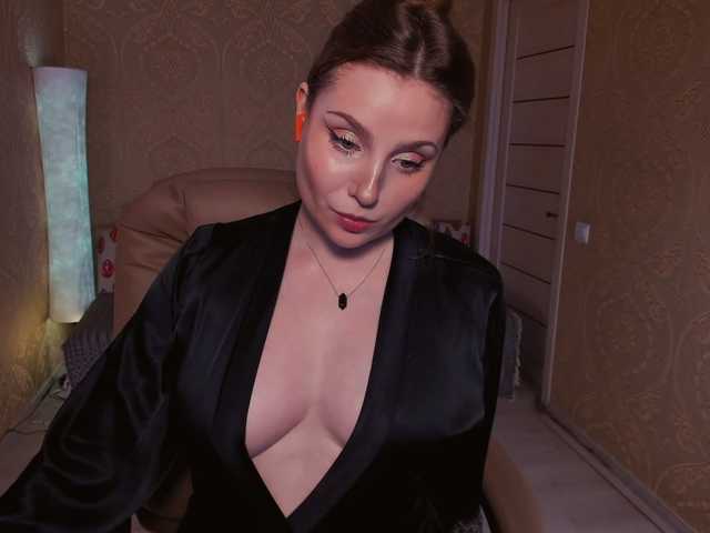Esmeerrr live cam on BongaCams