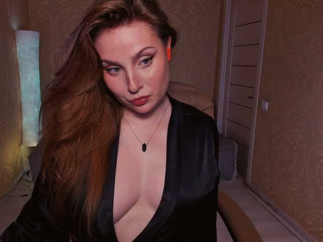 Esmeerrr live cam on BongaCams