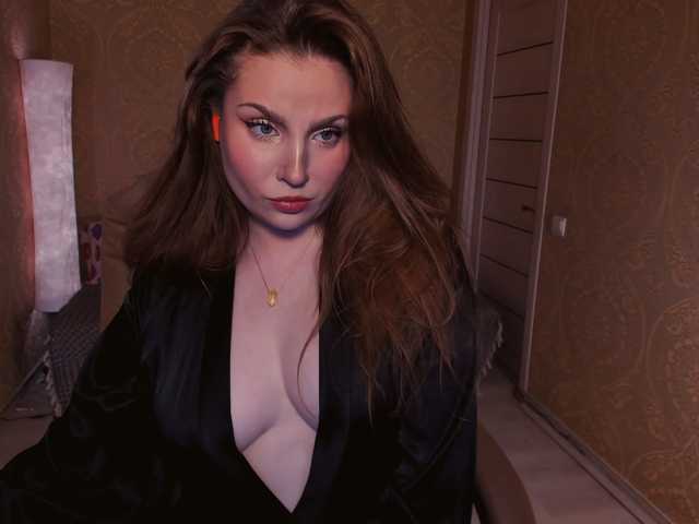 Esmeerrr live webcam show