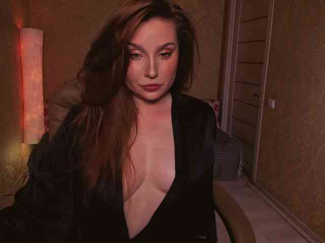 Model: Esmeerrr