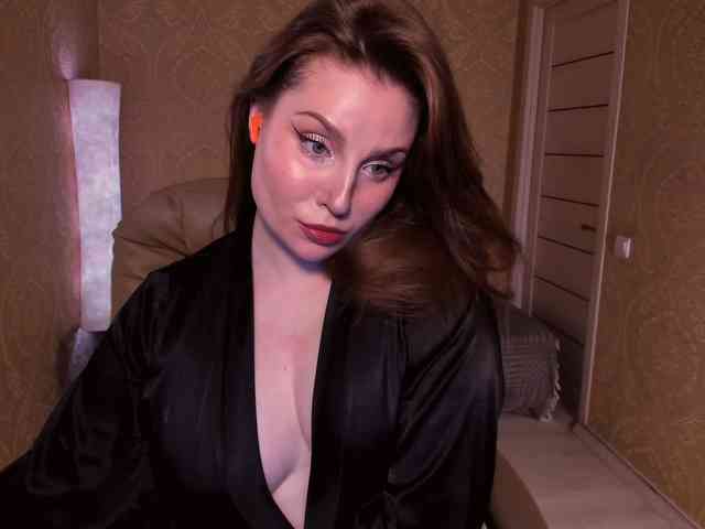 Esmeerrr Live Webcam on BongaCams