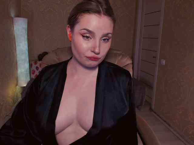 Esmeerrr Sex Cam Show