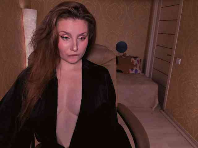 Model: Esmeerrr
