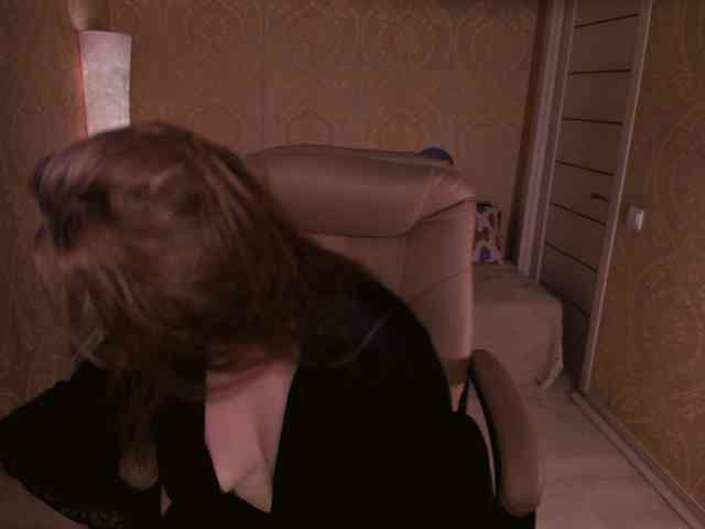 Model: Esmeerrr