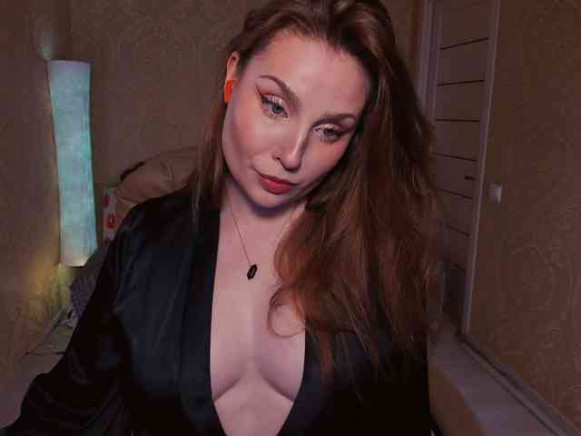 Esmeerrr Sex Cam Show
