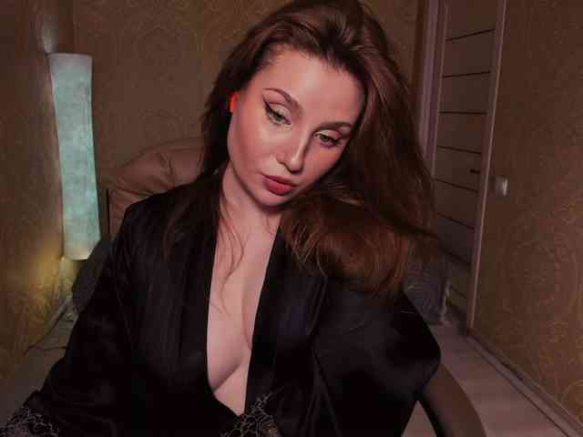 Esmeerrr Sex Cam Show
