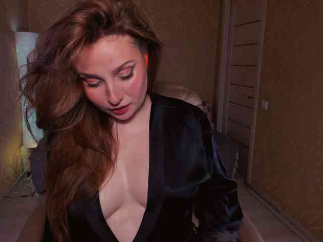 Esmeerrr Live Webcam on BongaCams