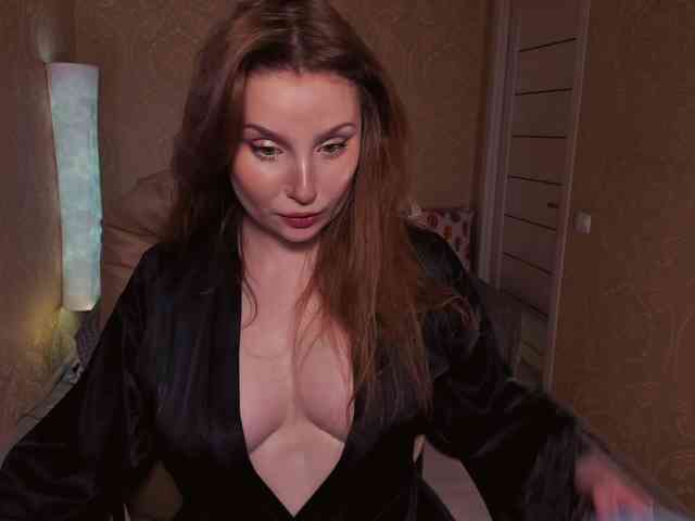 Esmeerrr Sex Cam Show