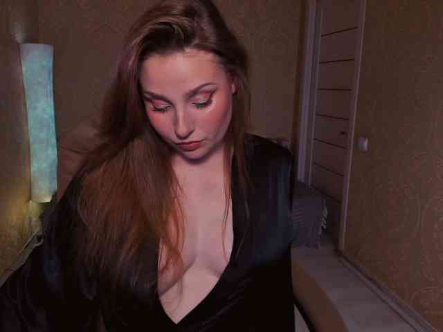 Esmeerrr Sex Cam Show