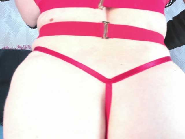 ArianaDiosa's BongaCams show and profile