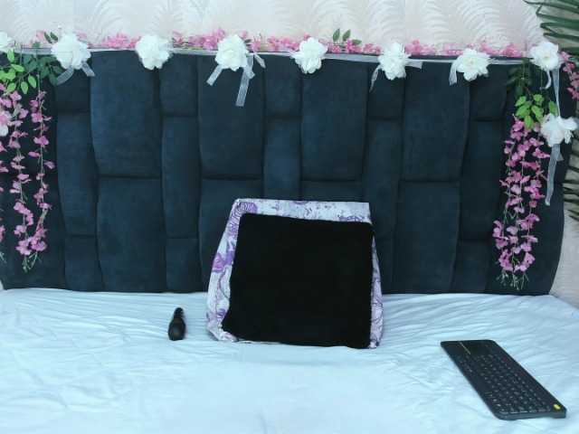 ArianaDiosa live webcam show