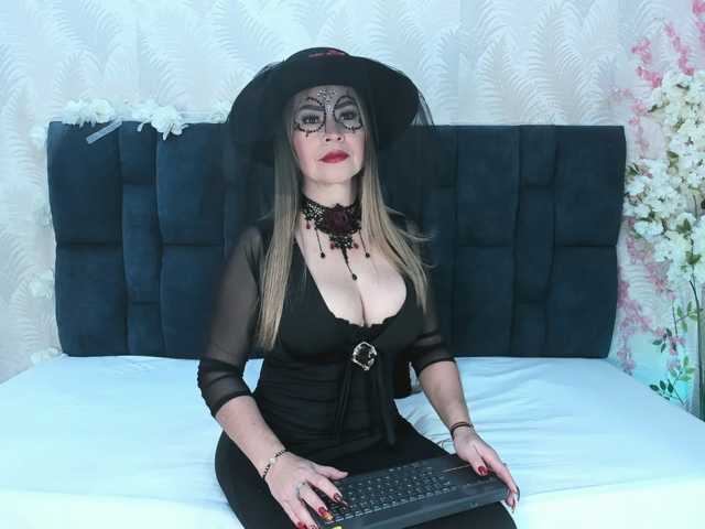 ArianaDiosa live cam on BongaCams