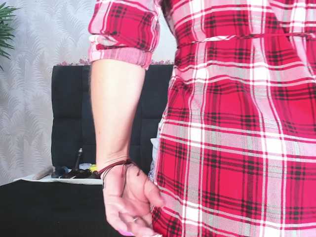 ArianaDiosa's BongaCams show and profile