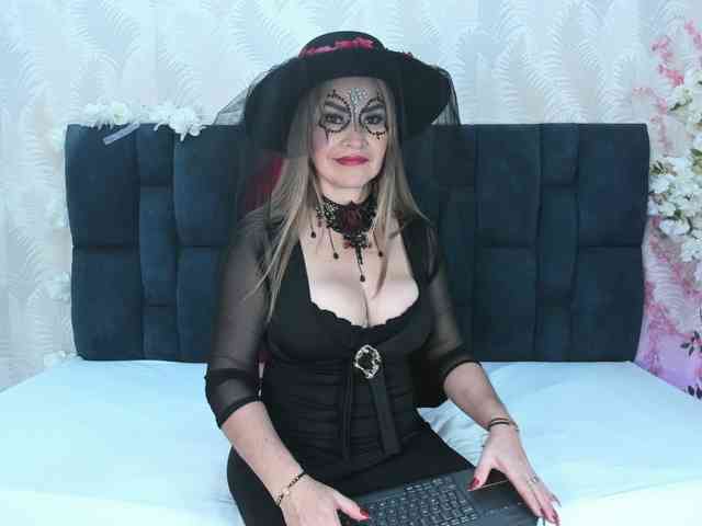 ArianaDiosa ArianaDiosa