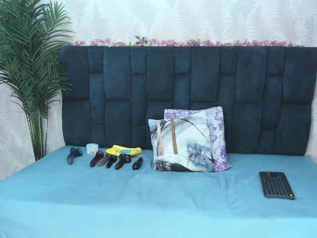 ArianaDiosa webcam