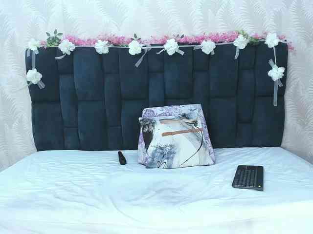 ArianaDiosa webcam