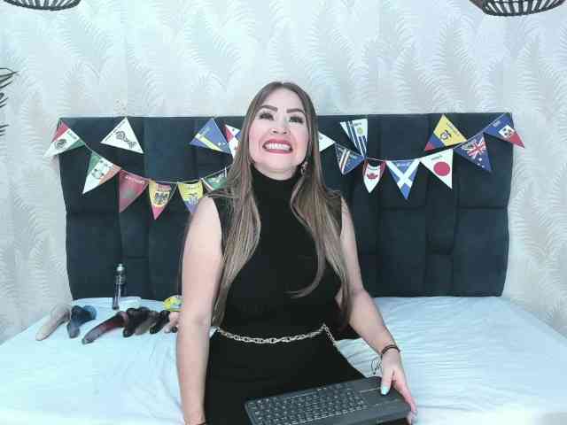 ArianaDiosa webcam