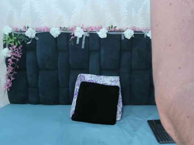 ArianaDiosa webcam