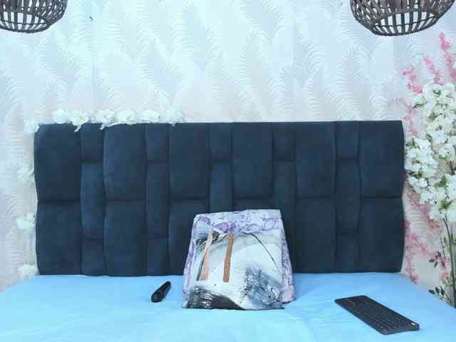 ArianaDiosa webcam