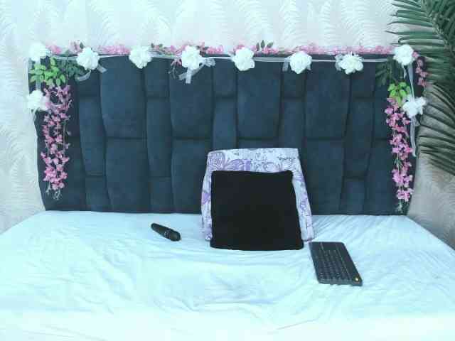 ArianaDiosa webcam