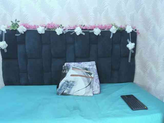 ArianaDiosa webcam