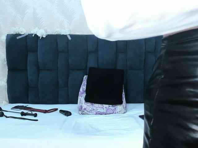 ArianaDiosa webcam