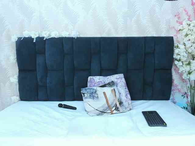ArianaDiosa webcam