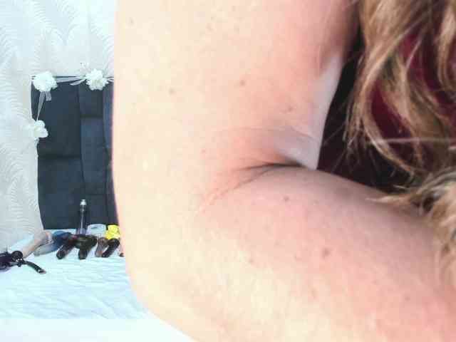 ArianaDiosa webcam