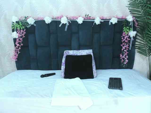 ArianaDiosa webcam