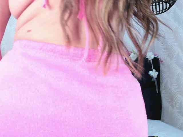 ArianaDiosa webcam